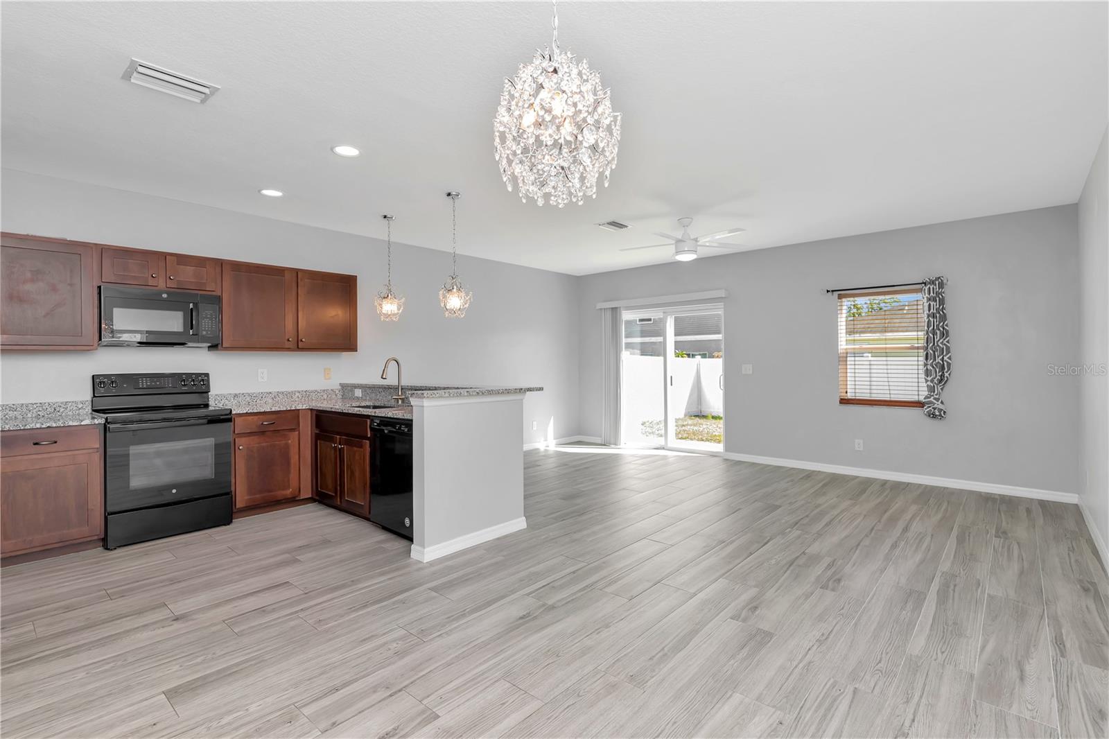 4035 11th, Bradenton, FL 34208