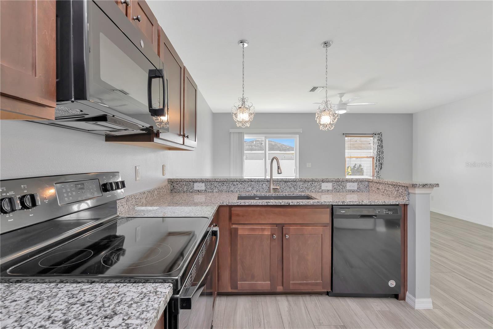 4035 11th, Bradenton, FL 34208