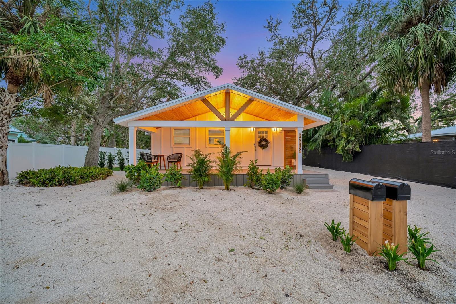 2713 4th, Bradenton, FL 34205