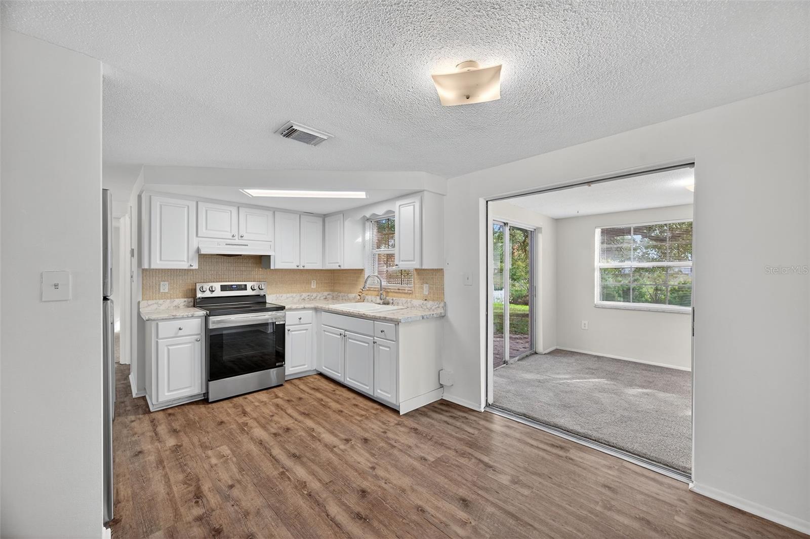 10102 Glen Moor, Port Richey, FL 34668