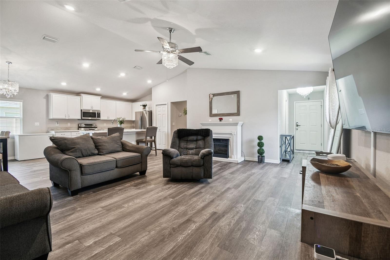 114 Eagle Summit, Ruskin, FL 33570