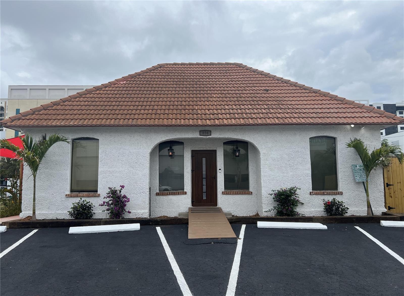 856 2nd, St Petersburg, FL 33701