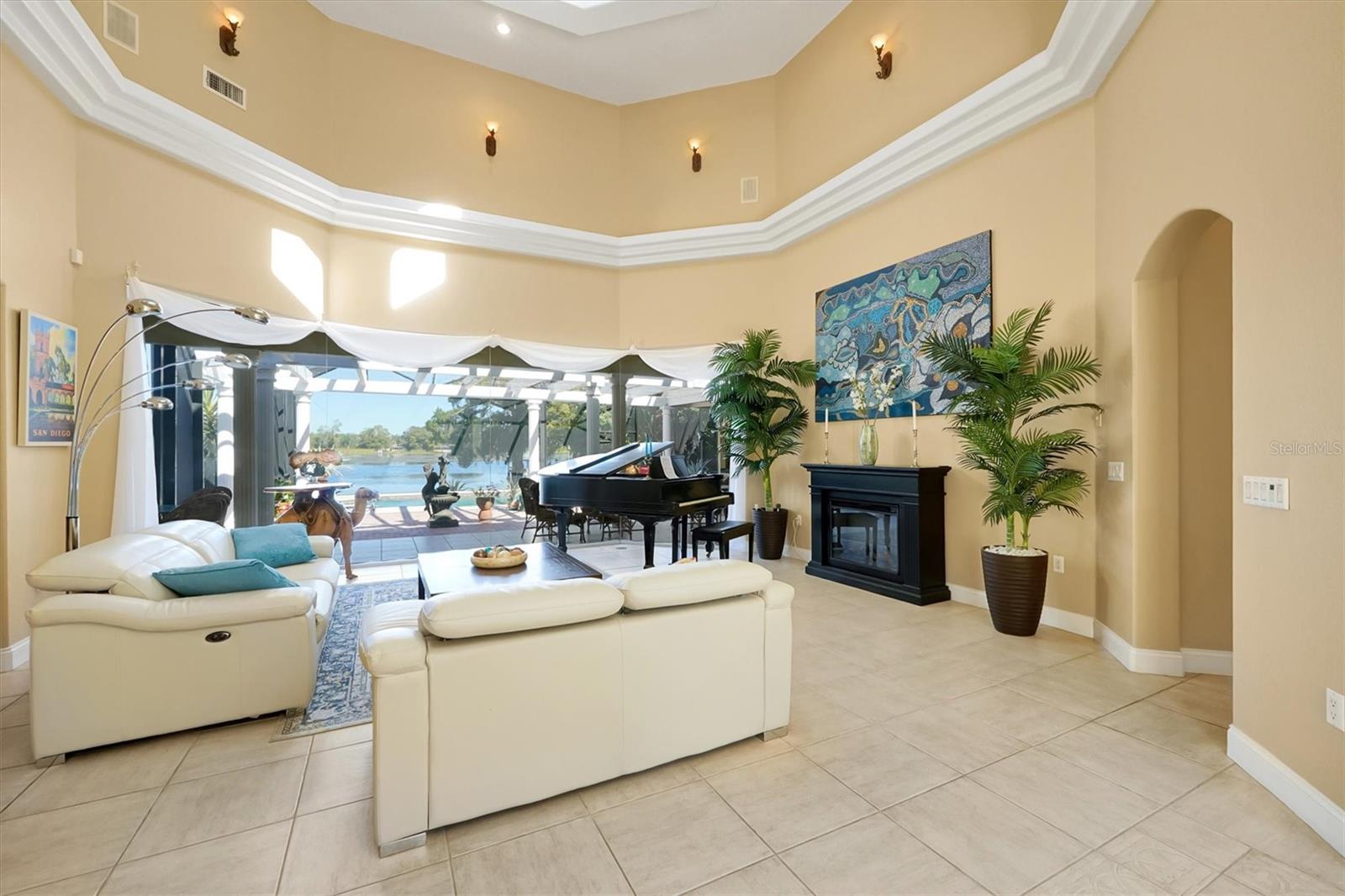 4209 Lake Lockhart, Orlando, FL 32810