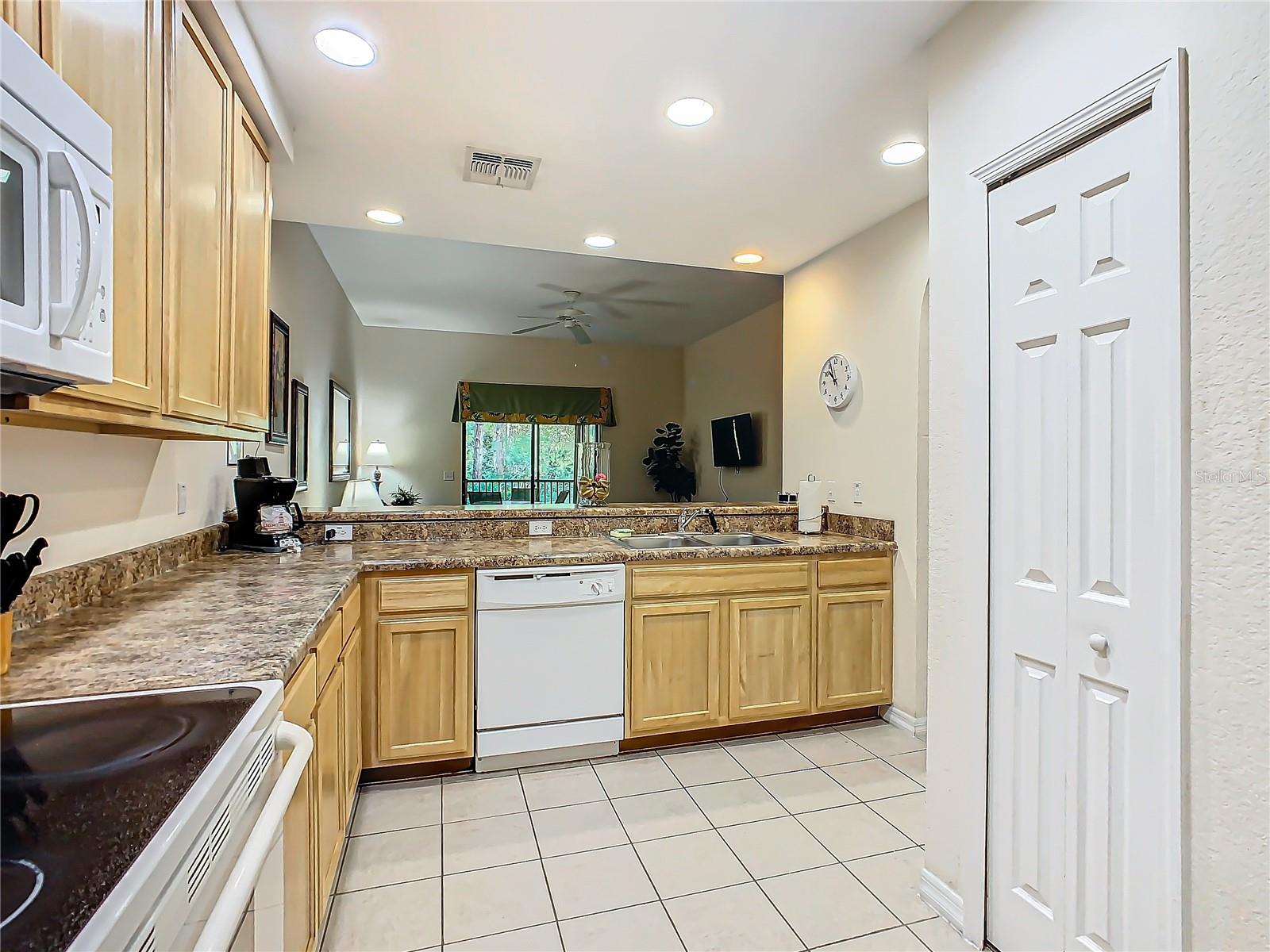 3050 Pirates Retreat Unit 108, Kissimmee, FL 34747