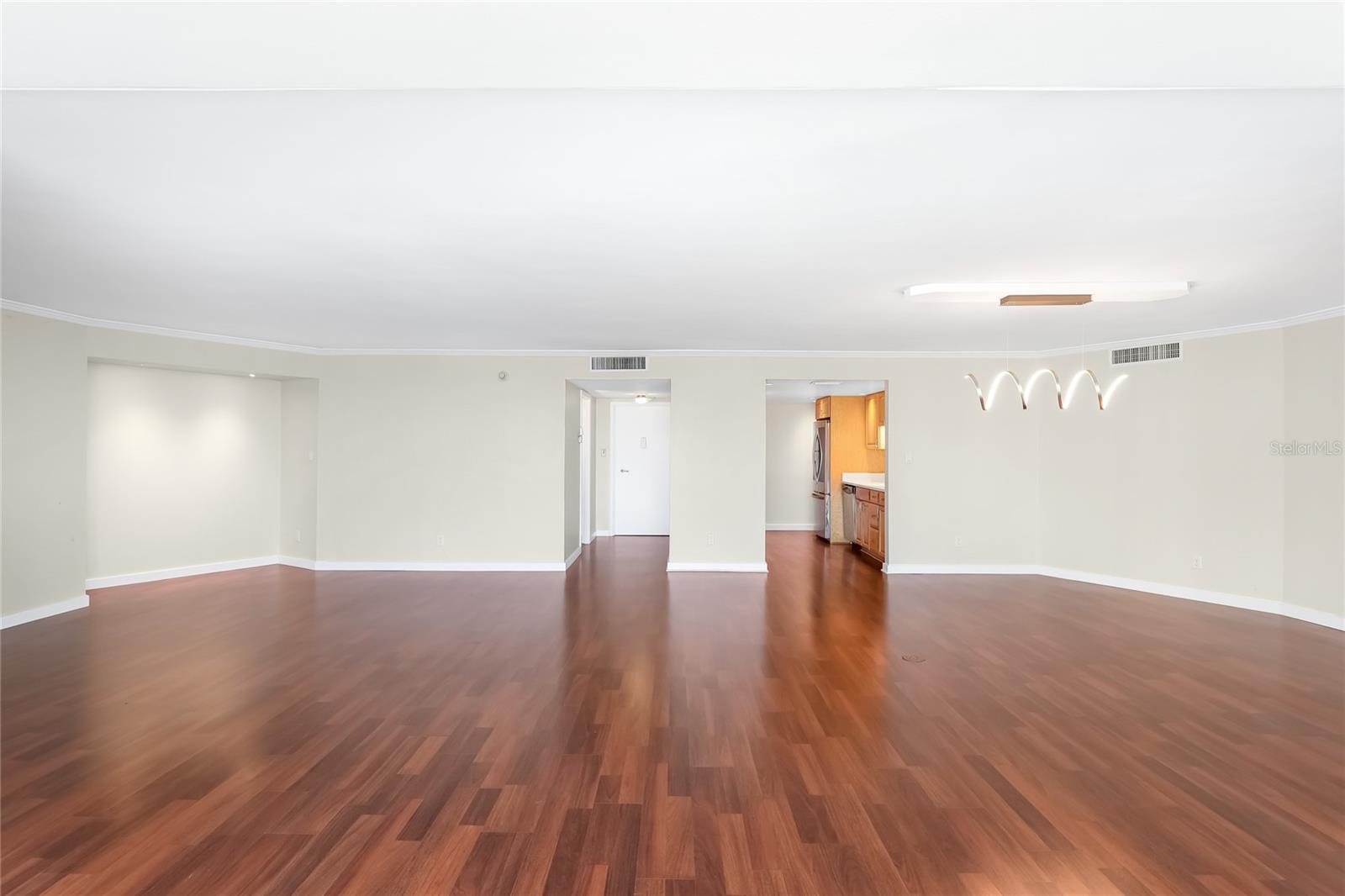 435 Gulfstream Unit 1004, Sarasota, FL 34236