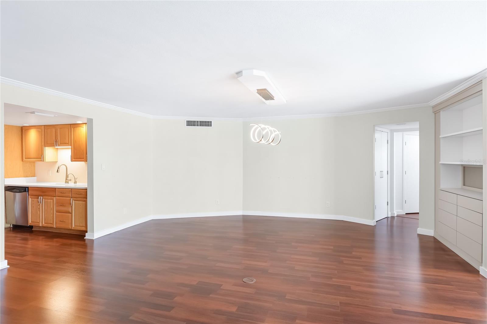 435 Gulfstream Unit 1004, Sarasota, FL 34236