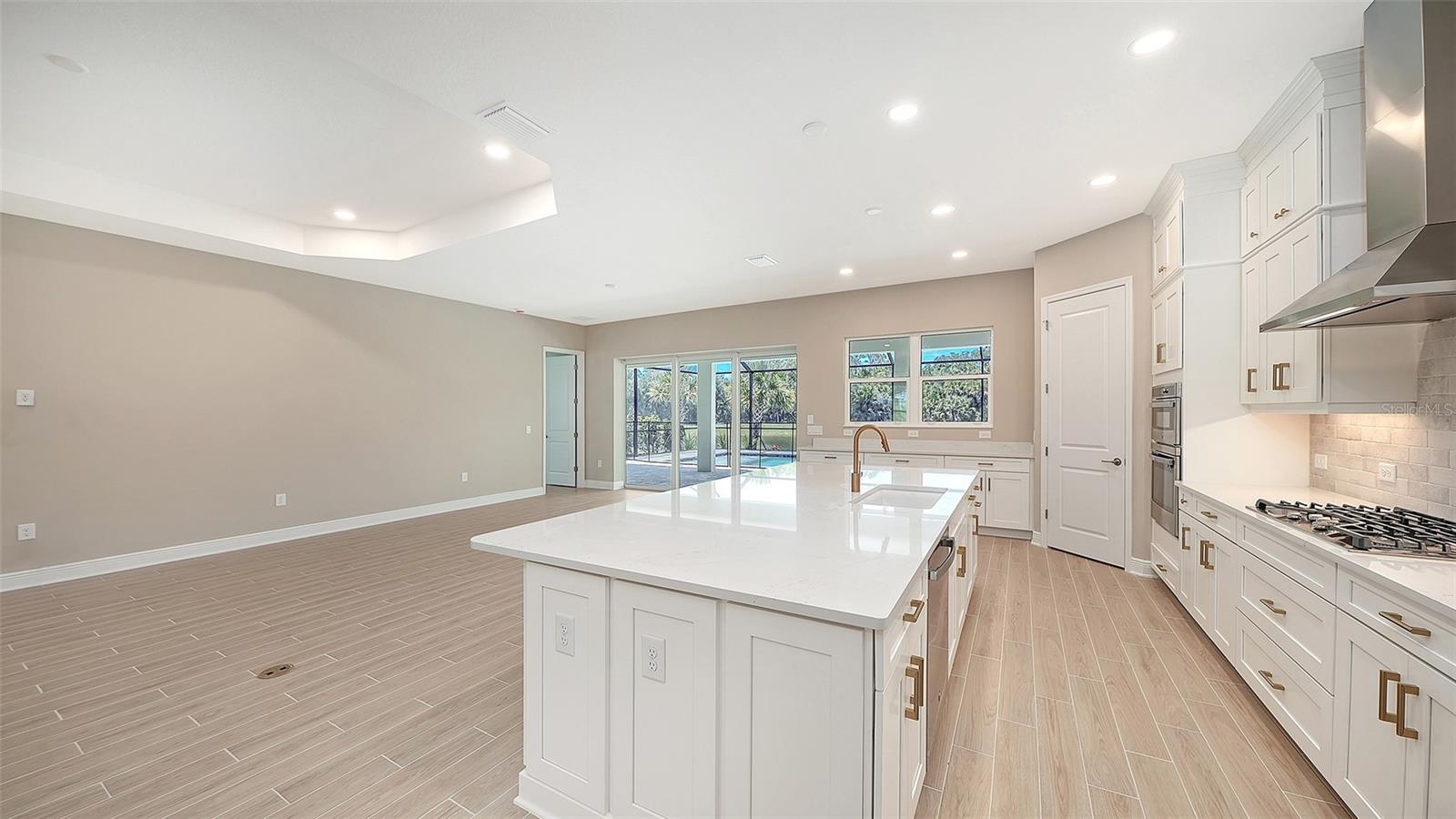6336 Lake Woodruff, Sarasota, FL 34241