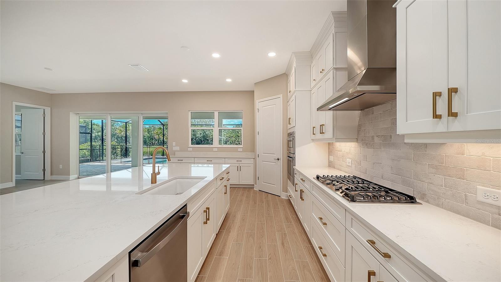 6336 Lake Woodruff, Sarasota, FL 34241