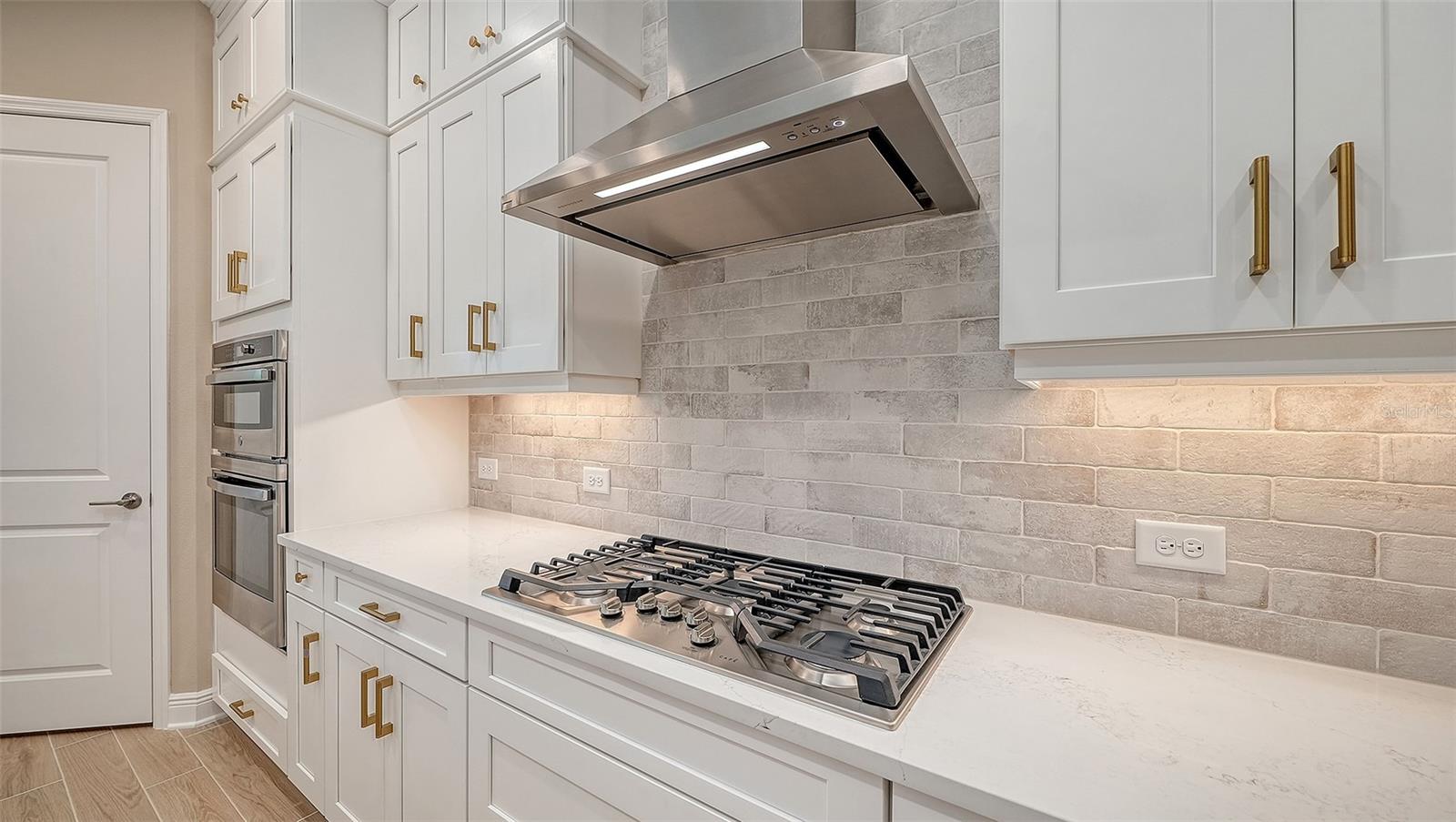 6336 Lake Woodruff, Sarasota, FL 34241