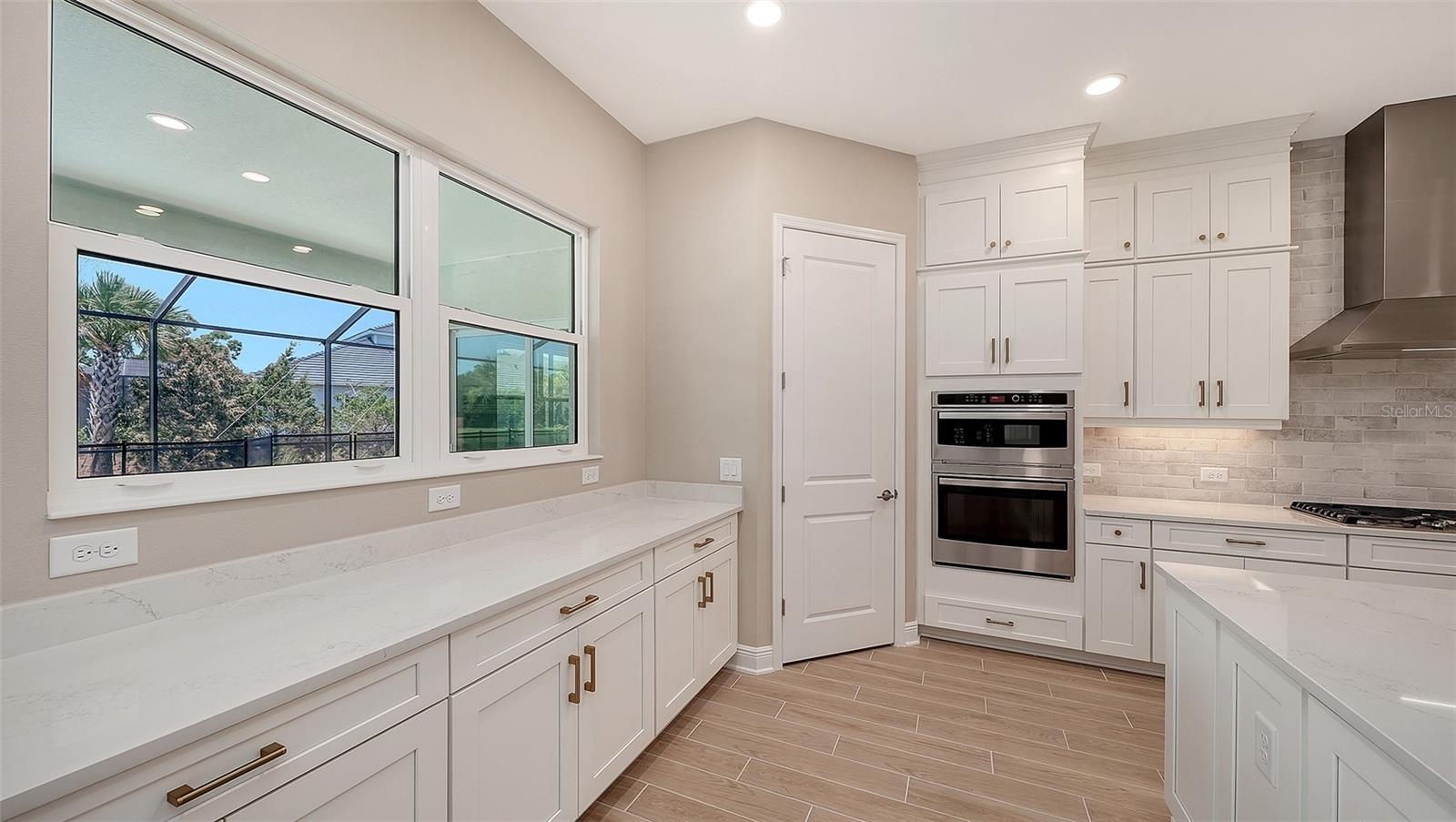 6336 Lake Woodruff, Sarasota, FL 34241