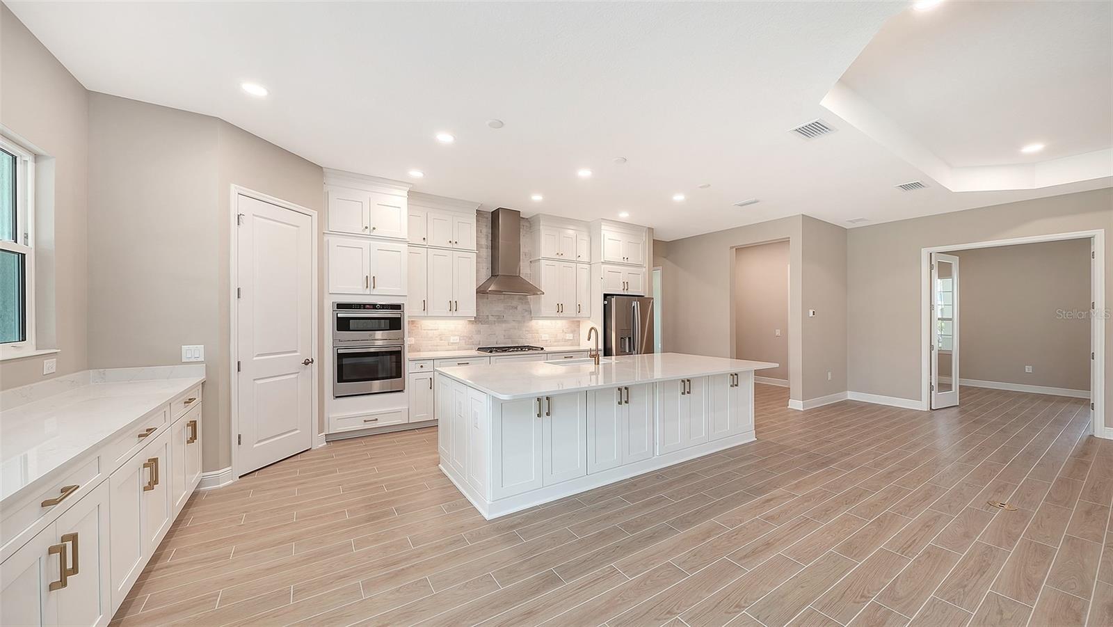 6336 Lake Woodruff, Sarasota, FL 34241