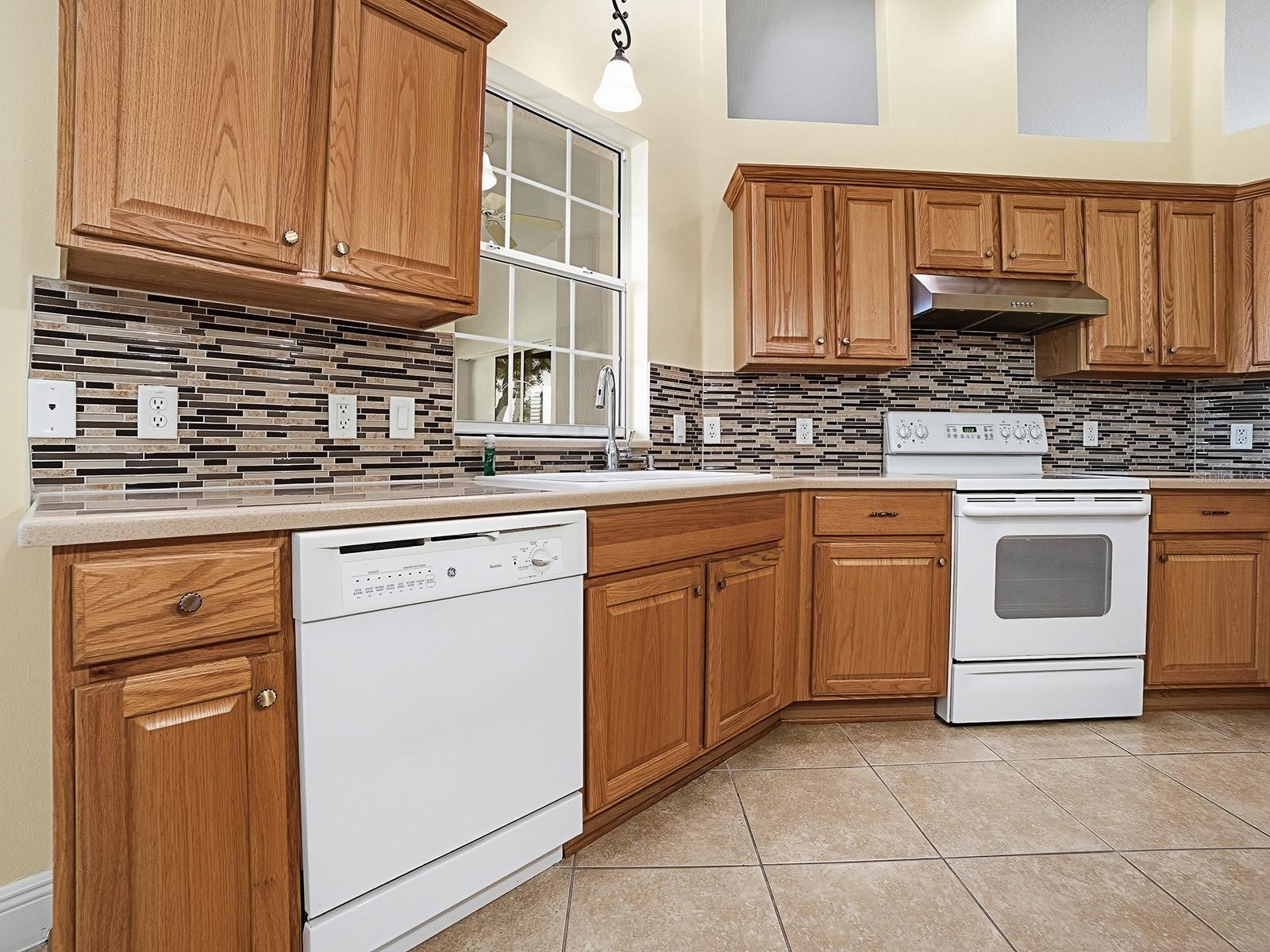 17627 88th Covington, The Villages, FL 32162