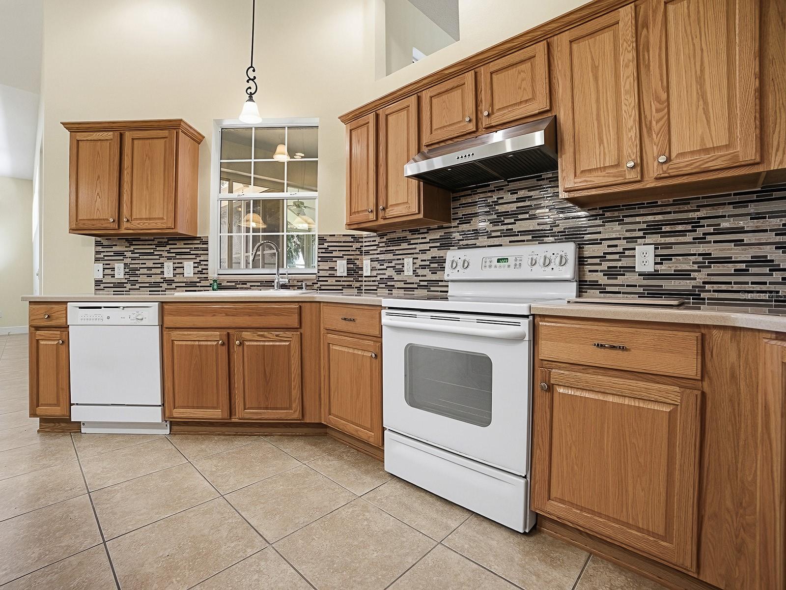 17627 88th Covington, The Villages, FL 32162