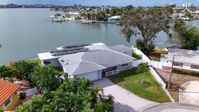 7800 4th, St Petersburg, FL 33707