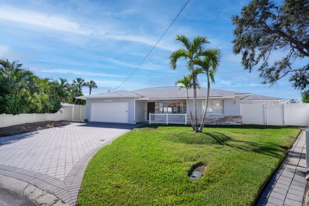 7800 4th, St Petersburg, FL 33707