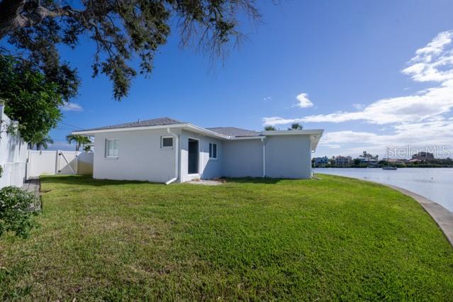 7800 4th, St Petersburg, FL 33707