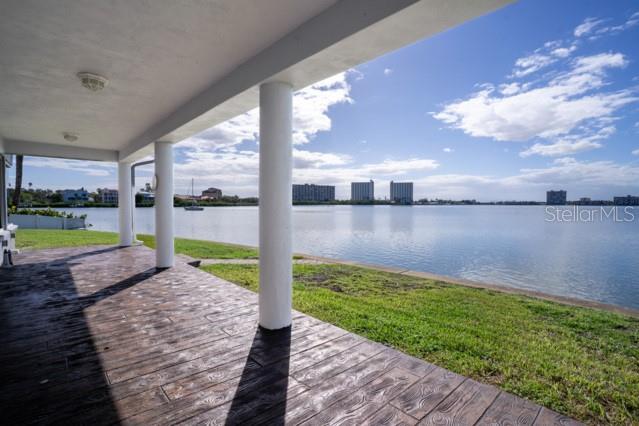 7800 4th, St Petersburg, FL 33707