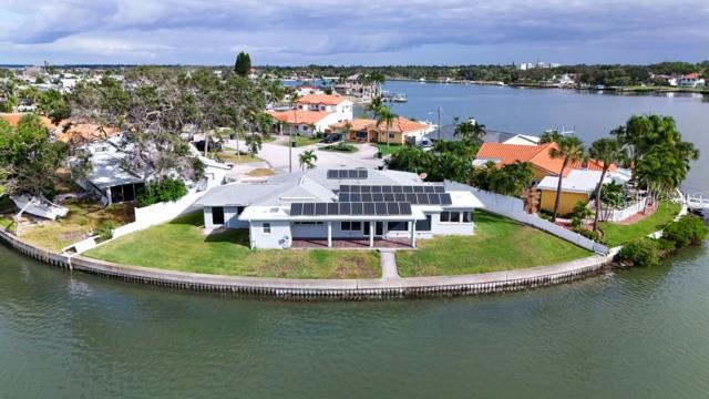 7800 4th, St Petersburg, FL 33707