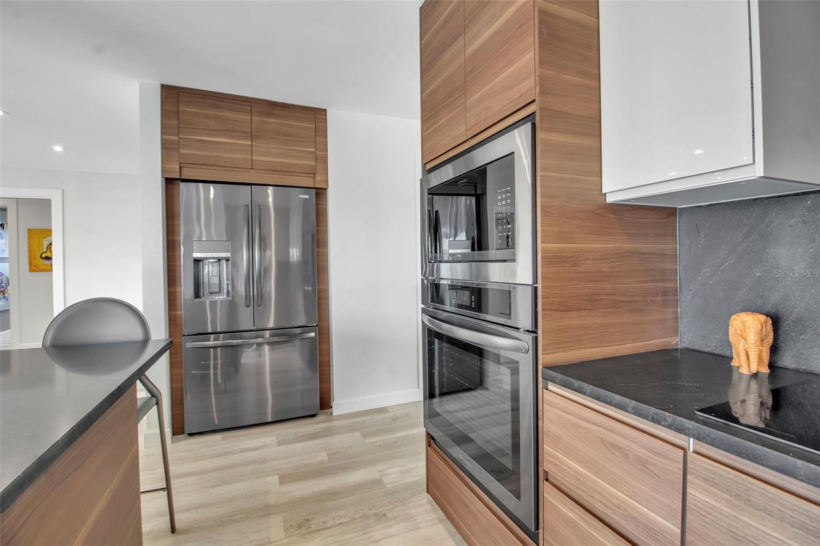 1649 Stanford, Sarasota, FL 34231