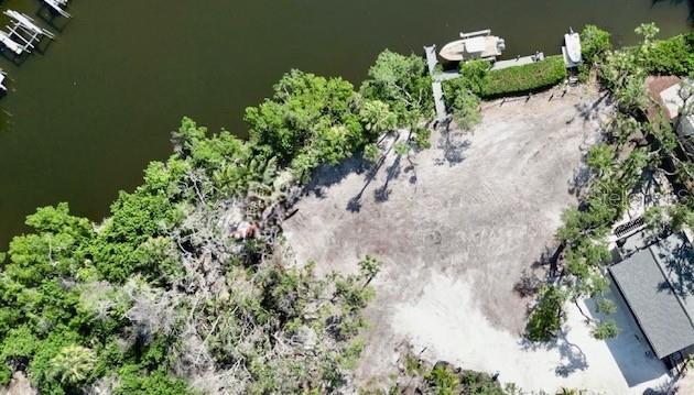 7233 Midnight Pass, Sarasota, FL 34242