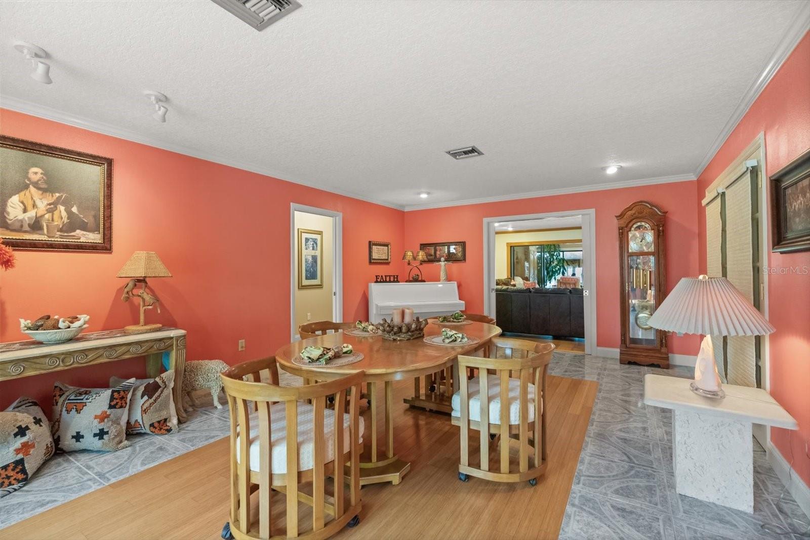 4345 Corley Island, Leesburg, FL 34748
