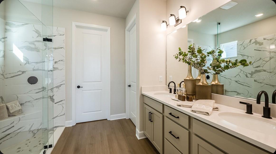 19305 Lochside, Mount Dora, FL 32757