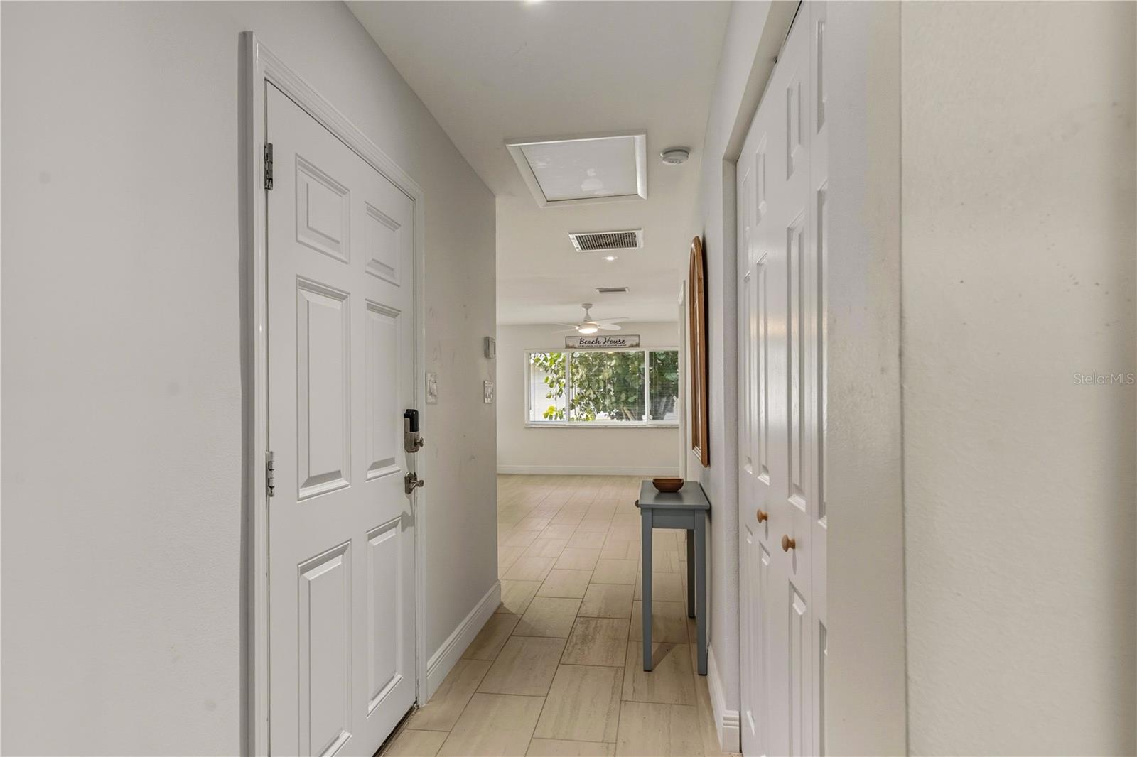 1900 Benjamin Franklin Unit V12, Sarasota, FL 34236