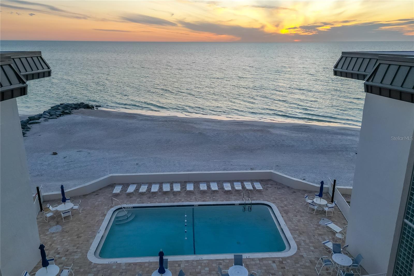1900 Benjamin Franklin Unit V12, Sarasota, FL 34236