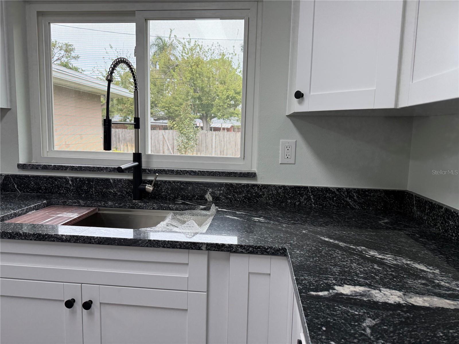 6221 6th, St Petersburg, FL 33710