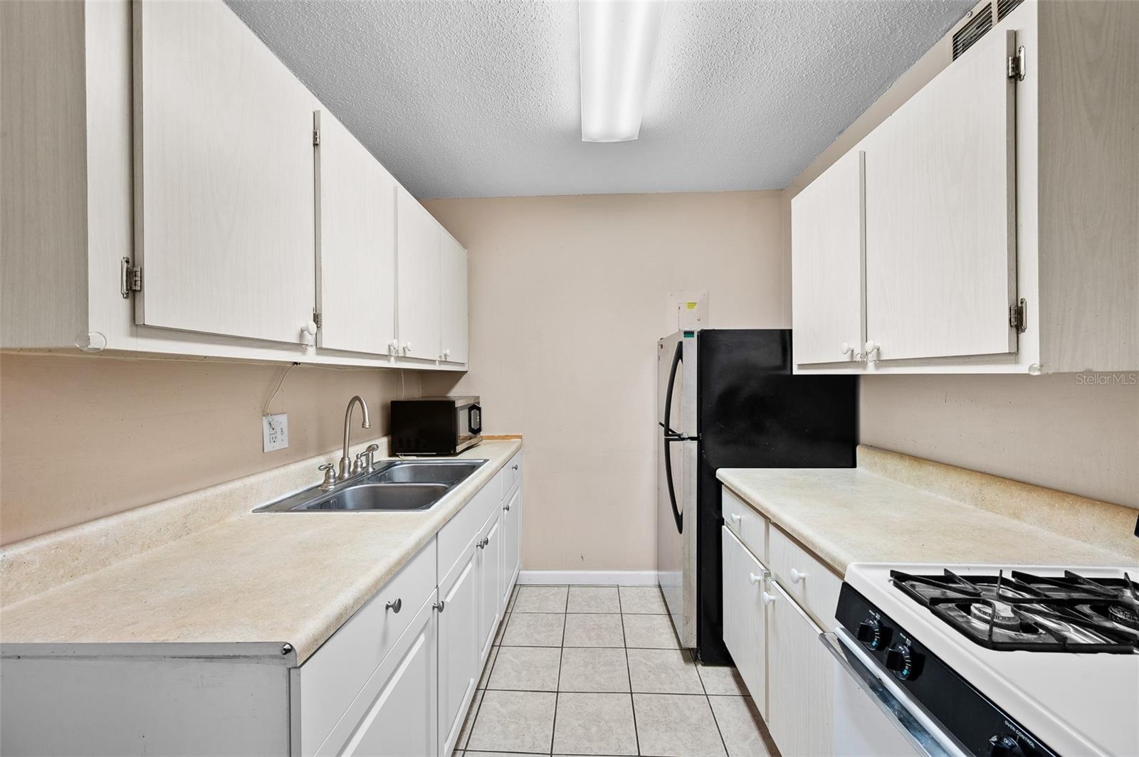 1700 16th Unit D24, Gainesville, FL 32608