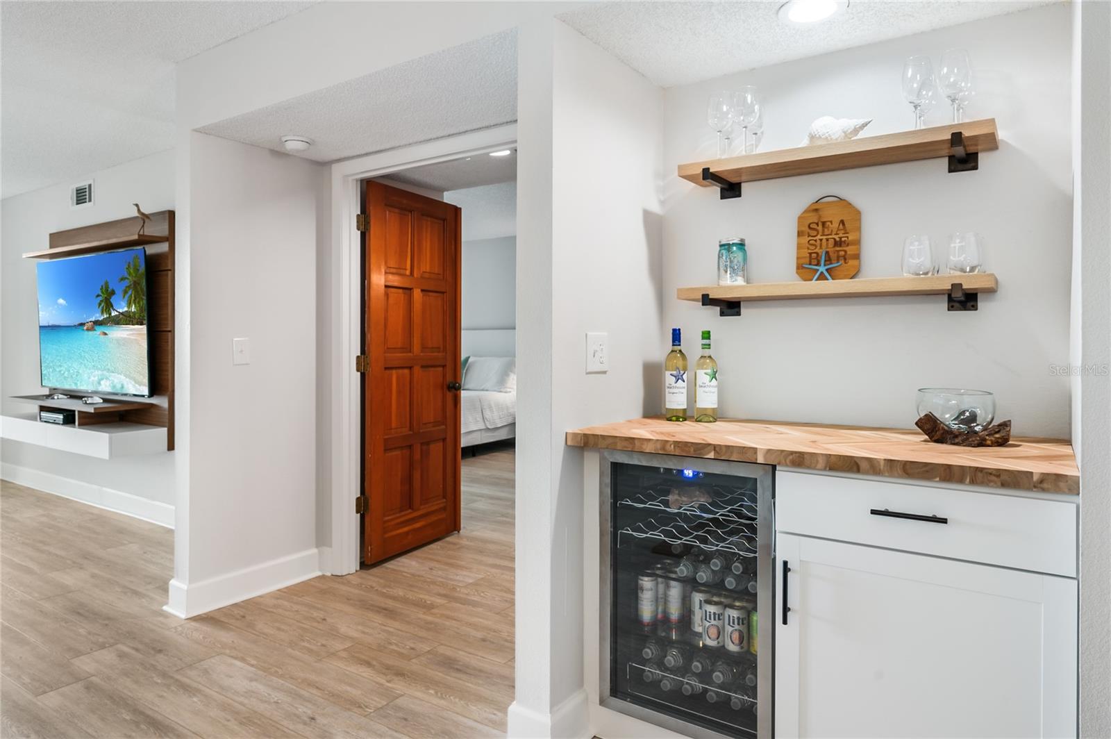 1007 Gulf Unit 106, Bradenton Beach, FL 34217