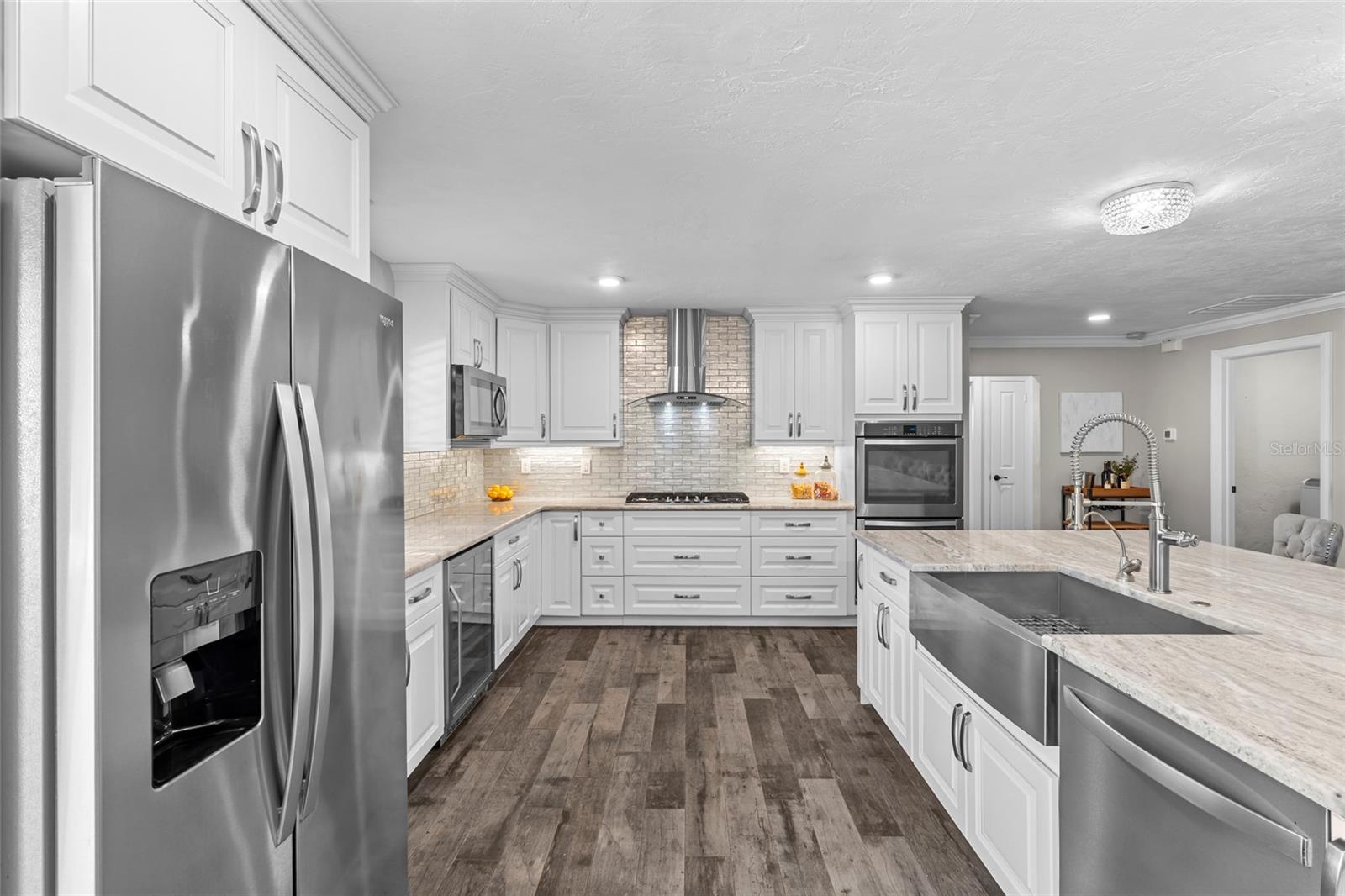 4592 40th, St Petersburg, FL 33711