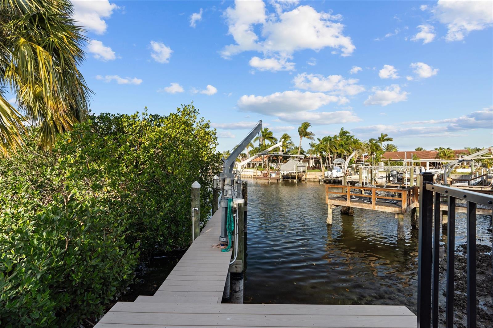 4592 40th, St Petersburg, FL 33711