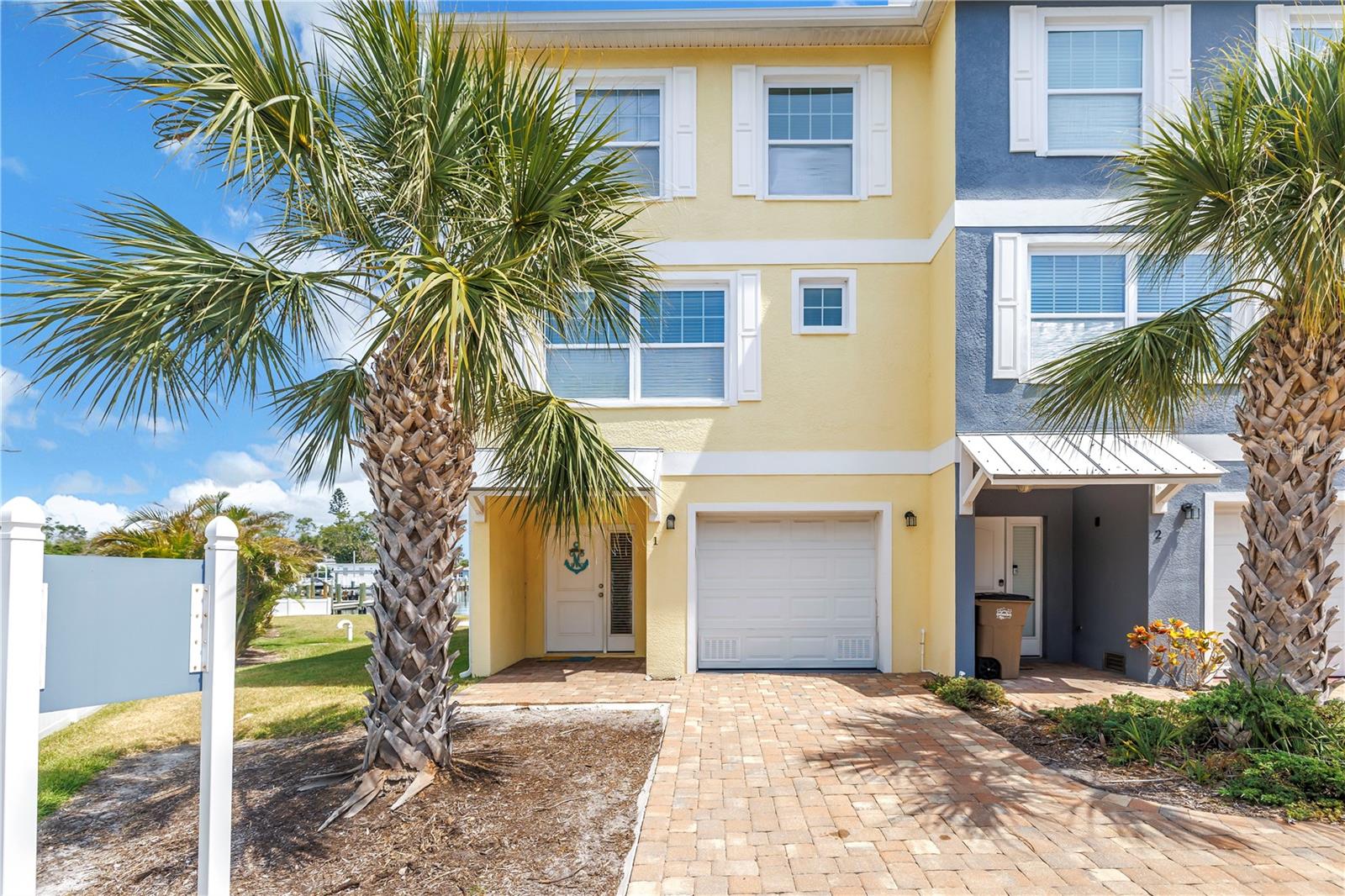 100 Windrush Unit 1, Indian Rocks Beach, FL 33785