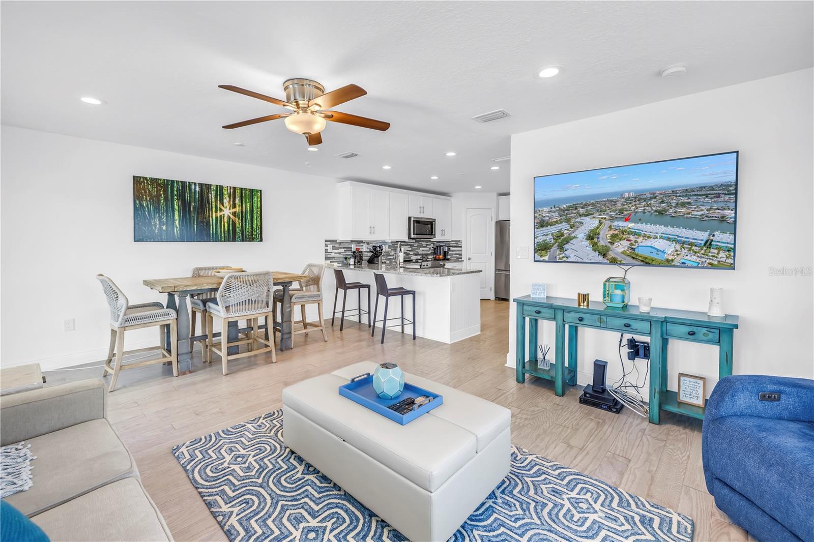 100 Windrush Unit 1, Indian Rocks Beach, FL 33785