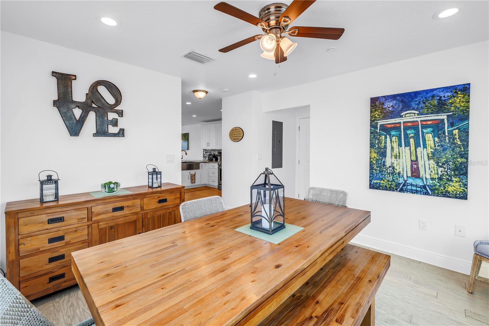 100 Windrush Unit 1, Indian Rocks Beach, FL 33785