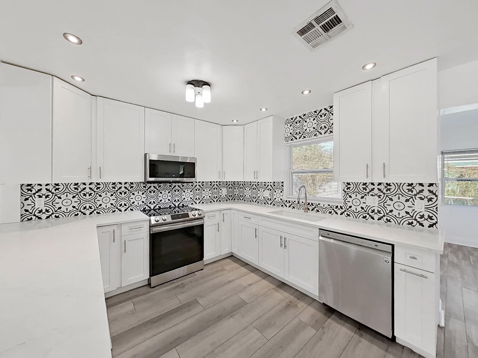 1837 Audrey, Clearwater, FL 33759