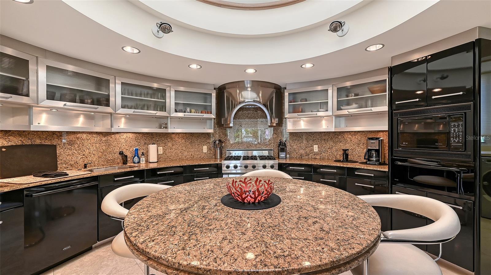 510 Harbor Gate, Longboat Key, FL 34228