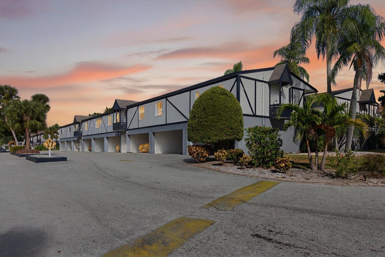 1146 King Arthur Unit 110, Dunedin, FL 34698