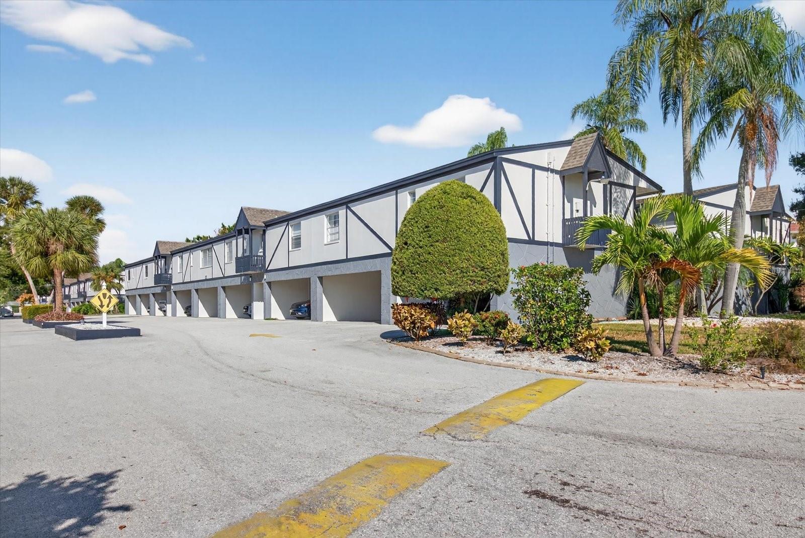 1146 King Arthur Unit 110, Dunedin, FL 34698
