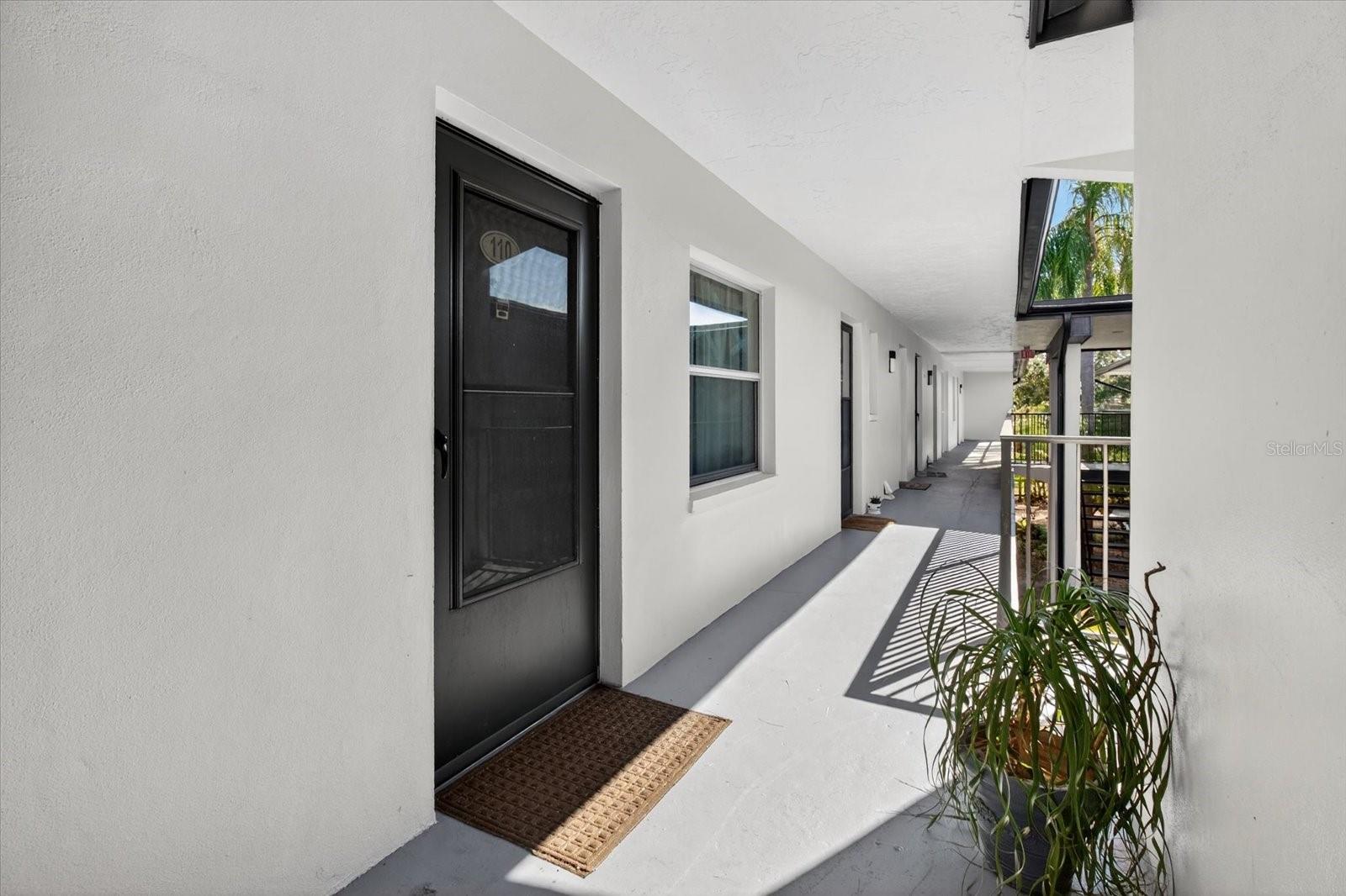 1146 King Arthur Unit 110, Dunedin, FL 34698
