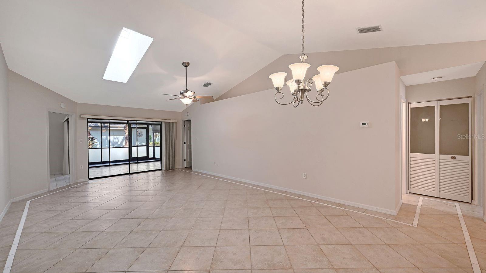 4799 Oak Forest Unit 43, Sarasota, FL 34231