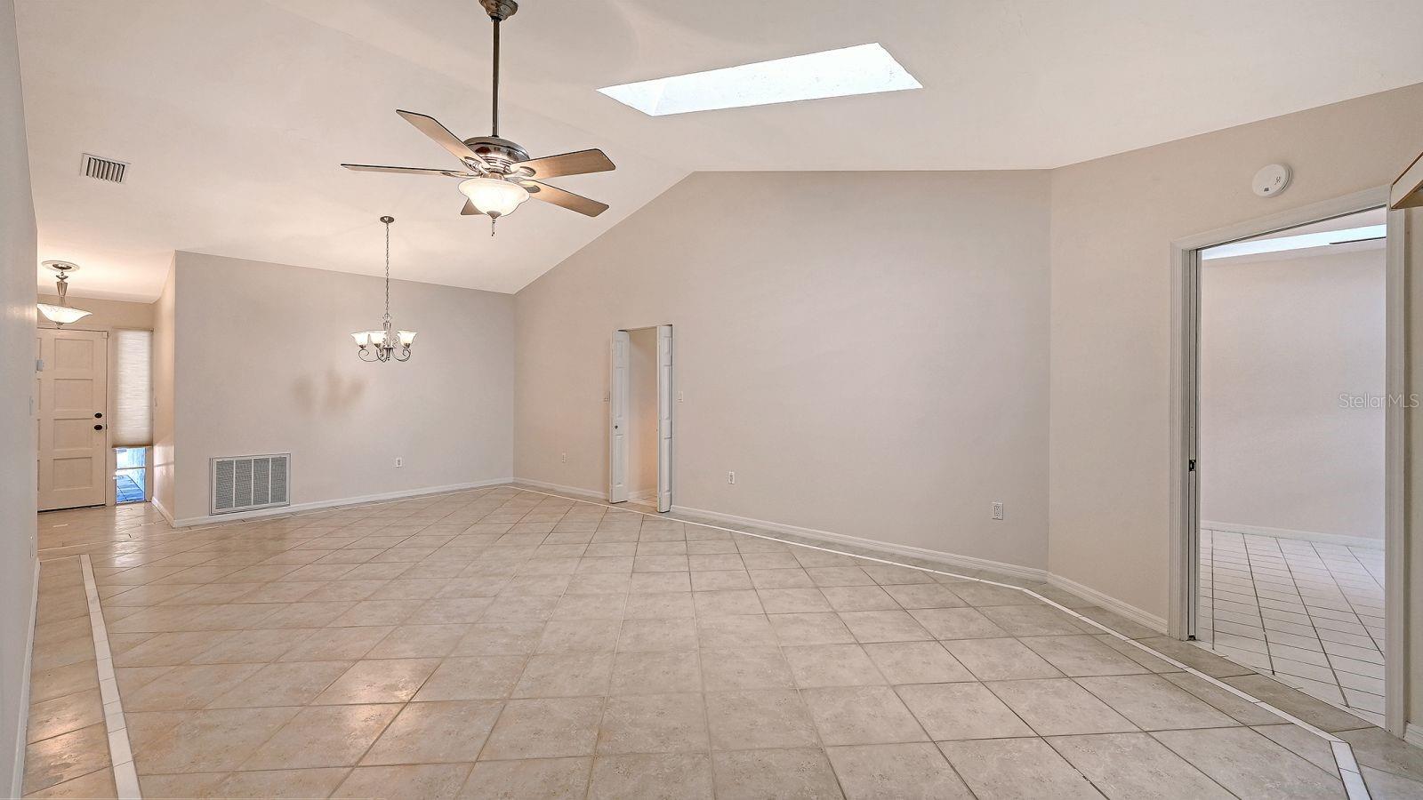 4799 Oak Forest Unit 43, Sarasota, FL 34231