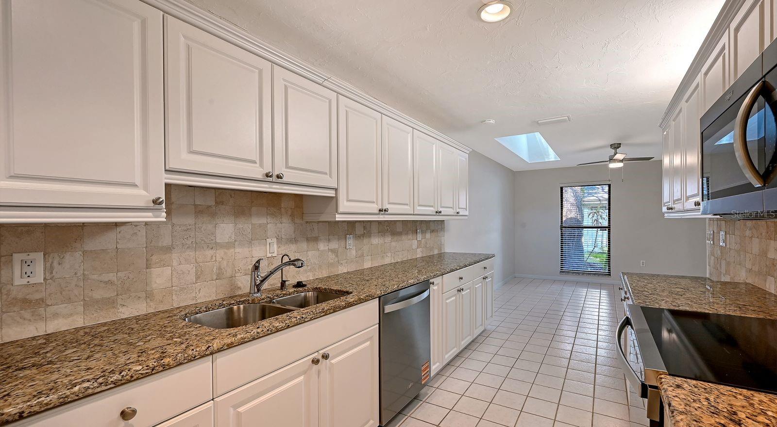 4799 Oak Forest Unit 43, Sarasota, FL 34231