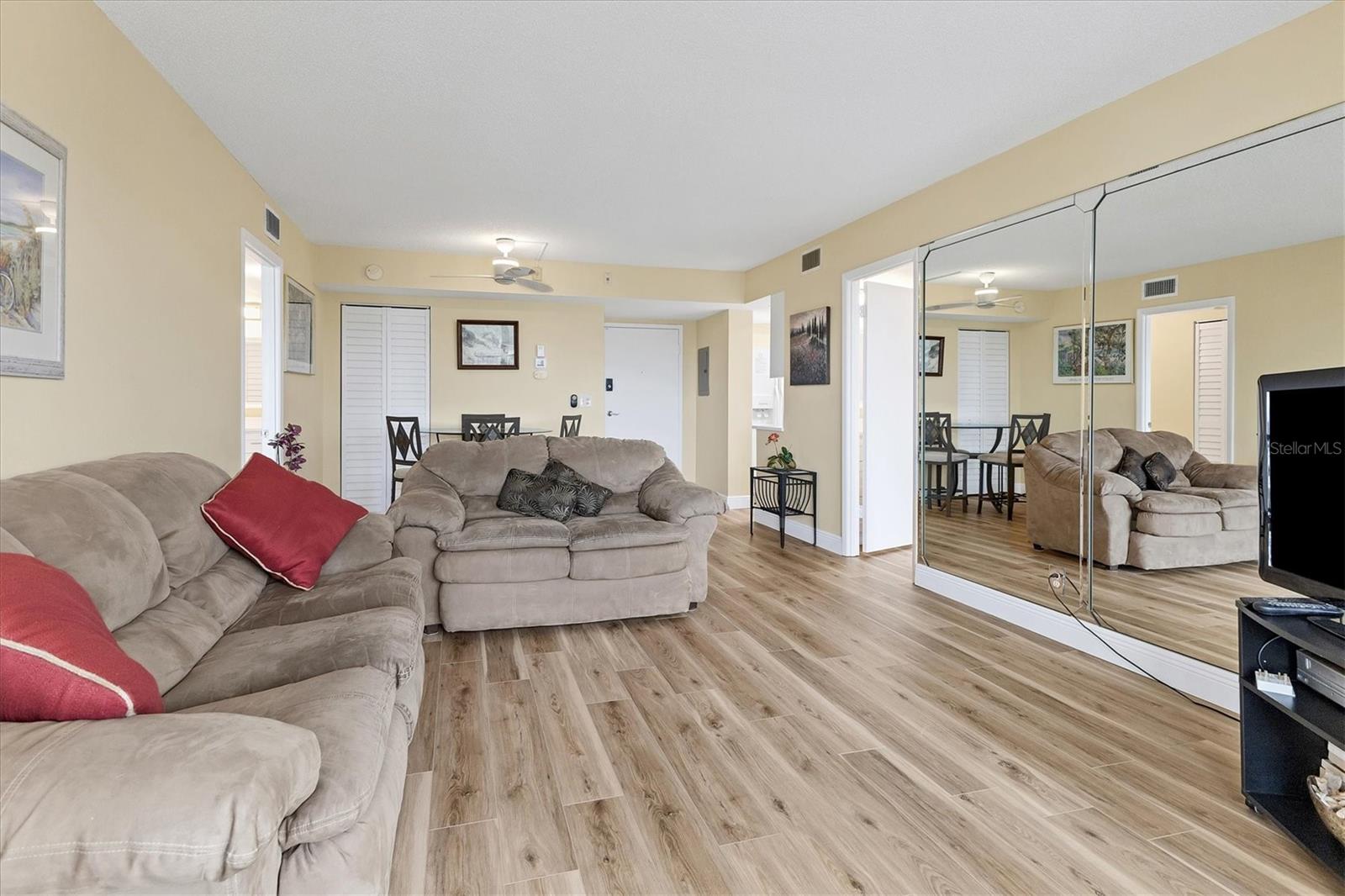 5855 Midnight Pass Unit 420, Sarasota, FL 34242