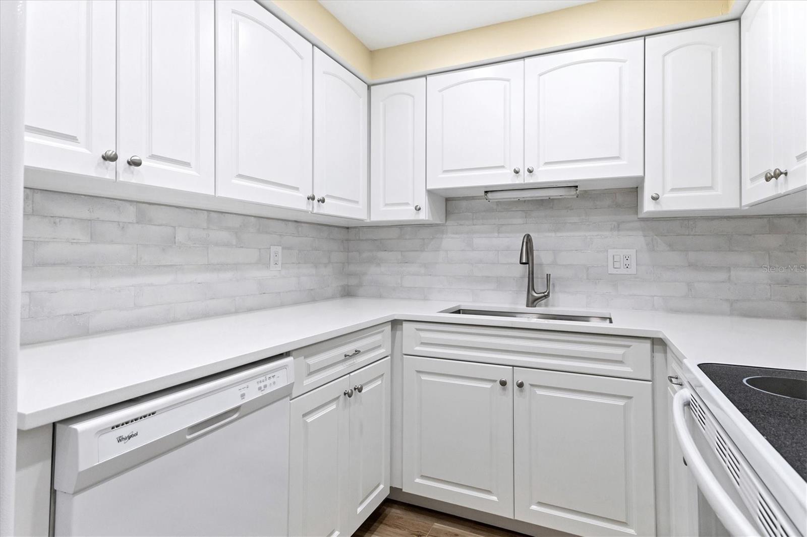 5855 Midnight Pass Unit 420, Sarasota, FL 34242