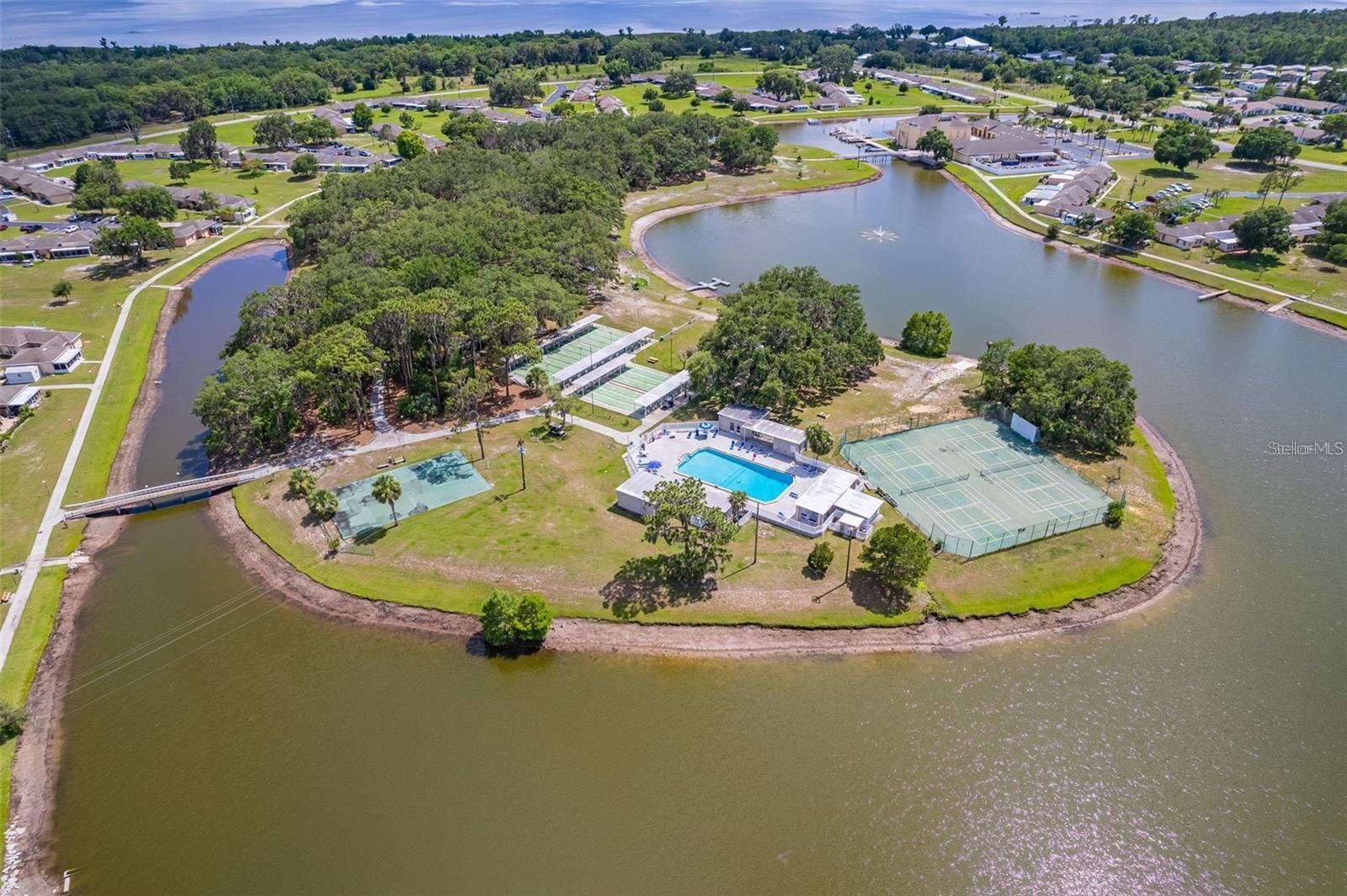 3013 Club, Lakeshore, FL 33854