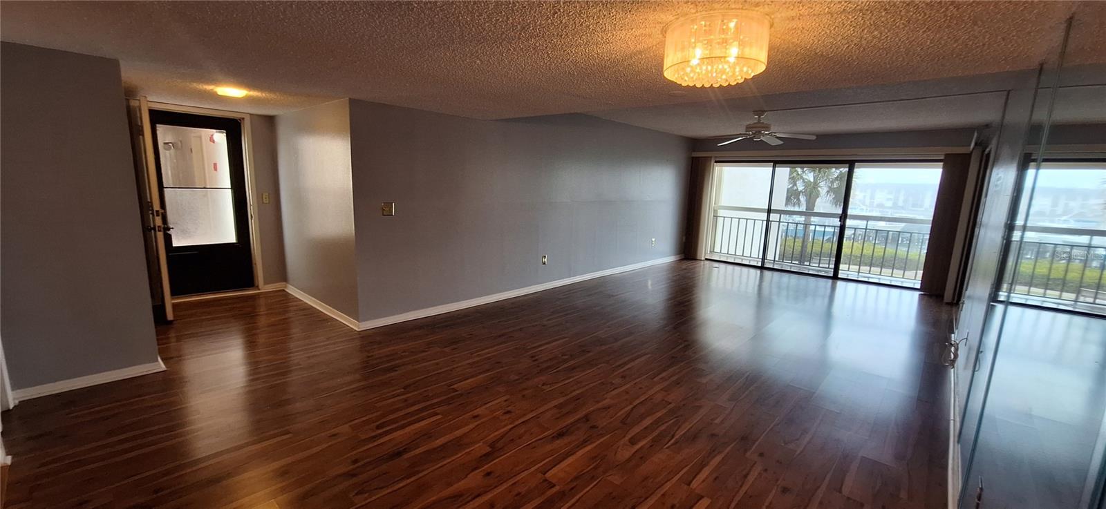 7907 Sailboat Key Unit 205, South Pasadena, FL 33707