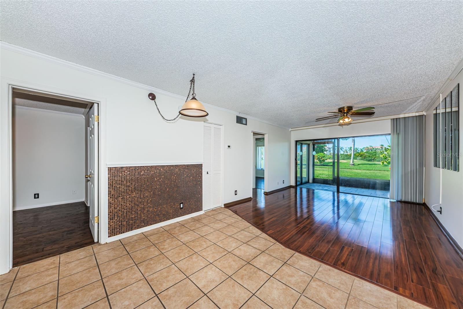 6269 Palma del Mar Unit 105, St Petersburg, FL 33715