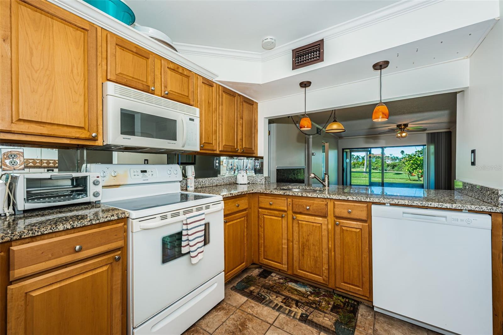 6269 Palma del Mar Unit 105, St Petersburg, FL 33715